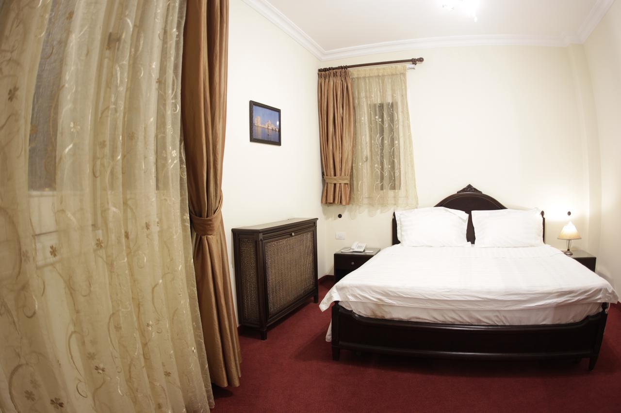 Quartier Suisse Hotel Brummana Rum bild